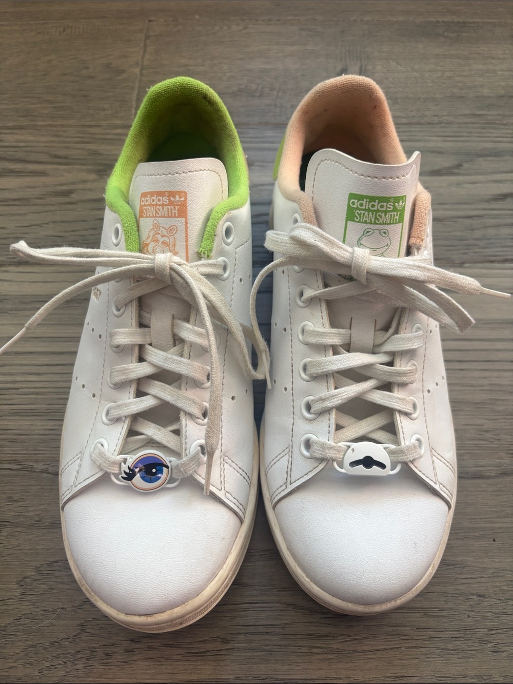 Adidas Stan Smith | Miss Piggy and Kermit Sneakers Disney Collab Size 6 - Picture 2 of 12